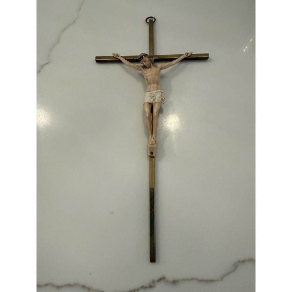 Vintage Brass Crucifix Plastic Jesus wall hanger